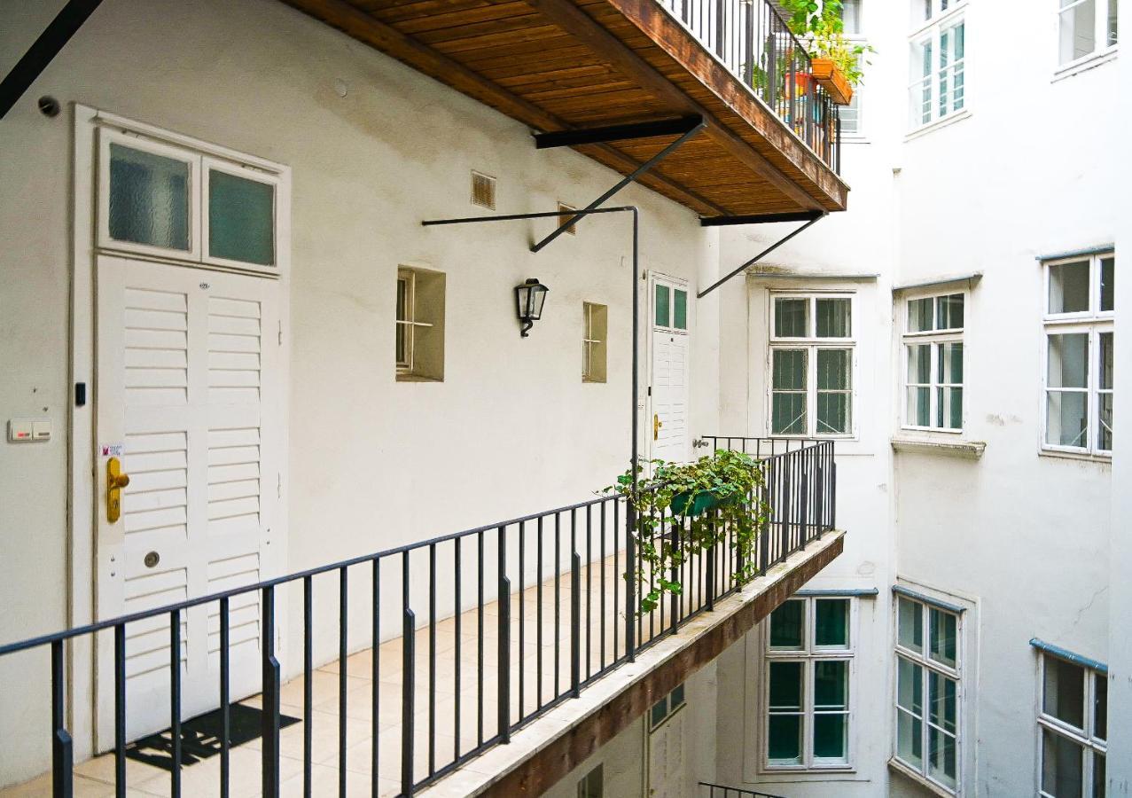 Backpacker Apartment Hofburg Viyana Dış mekan fotoğraf